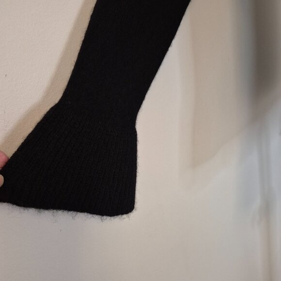 Lord and Taylor Chic Cashmere Black Sweater (Sm) - Picture 3 of 5